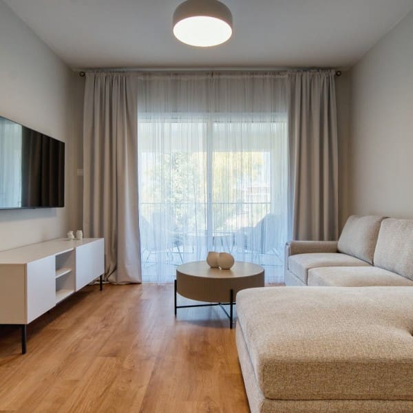 Read About This Apartment 6